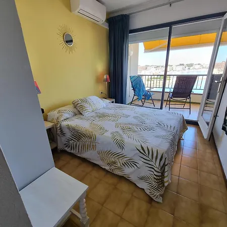 En L'escala Con Vista Al Puerto Y Cerca De La Playa - Hisp-236-162 Apartamento